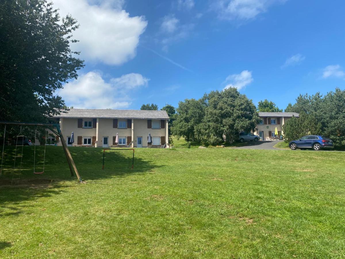 Villa Les Genêts du Sancy à Besse-et-Saint-Anastaise Extérieur photo